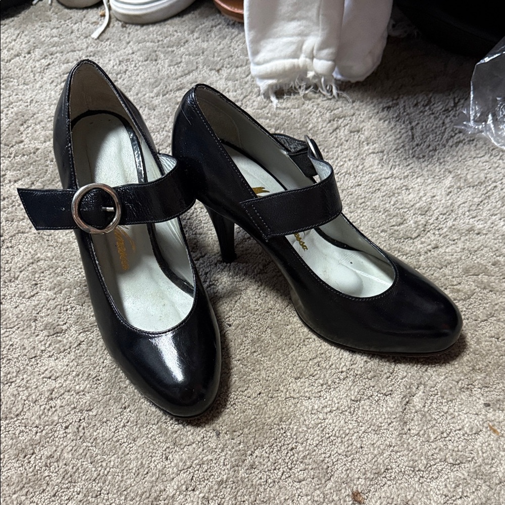 Elegant Black Leather Heels with Strap